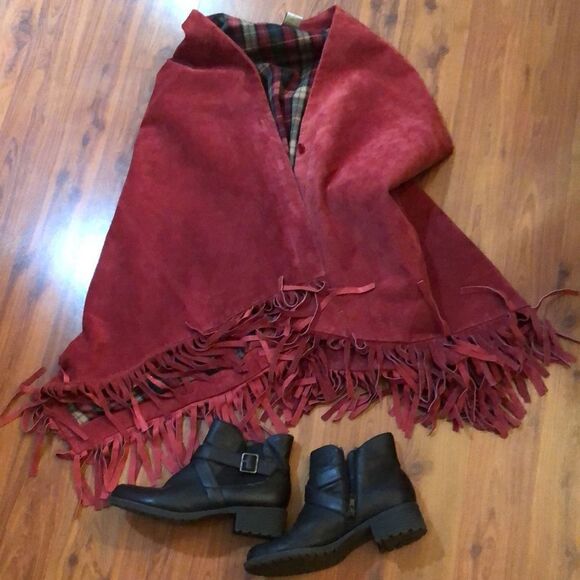 Spiegel vintage Cranberry SUEDE Cape with fringe. - Picture 1 of 8
